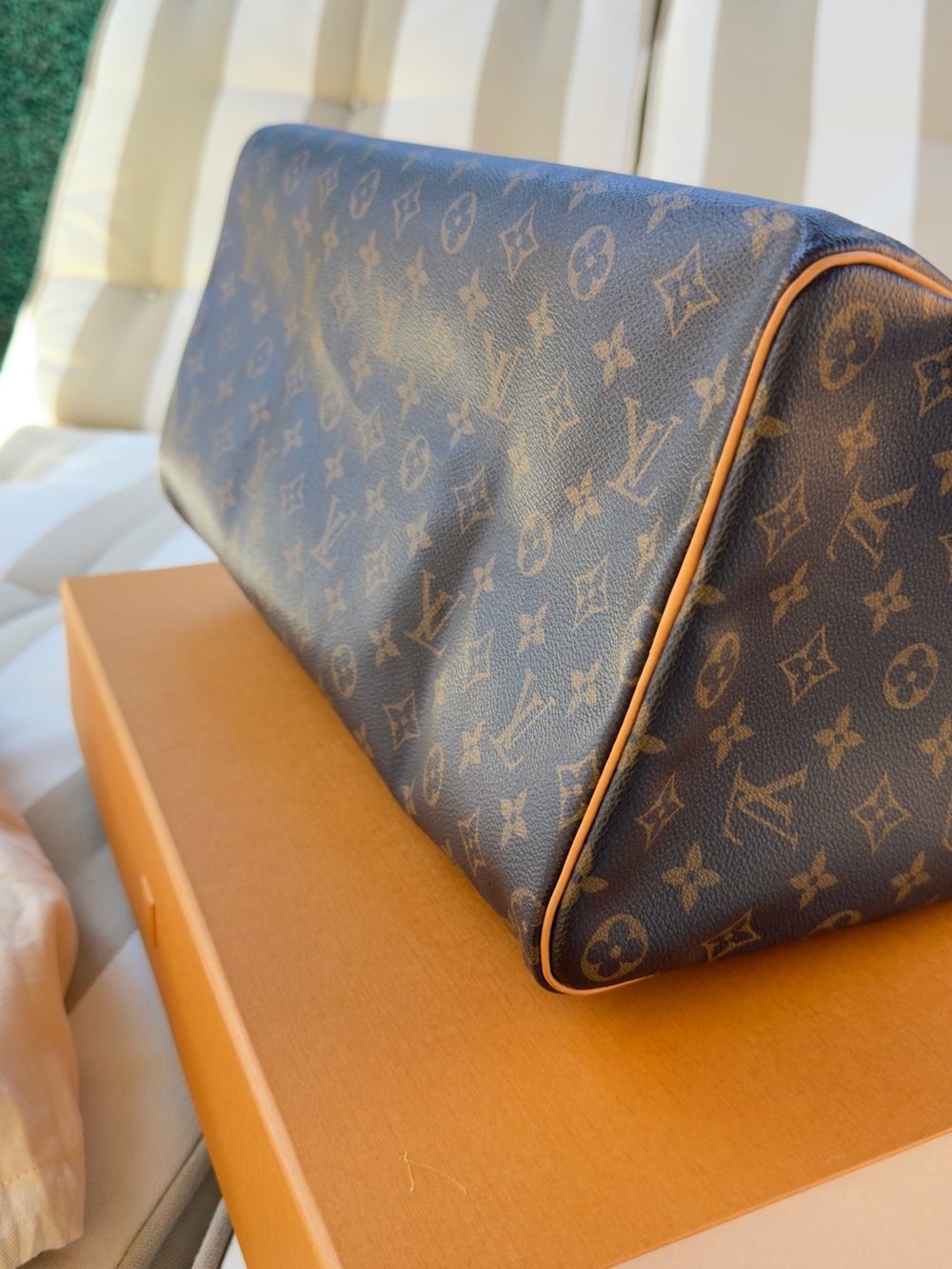 Louis Vuitton Speedy 40 Classic Monogram Canvas France w/ Box, Dust Bag Lock Key - Picture 7 of 10